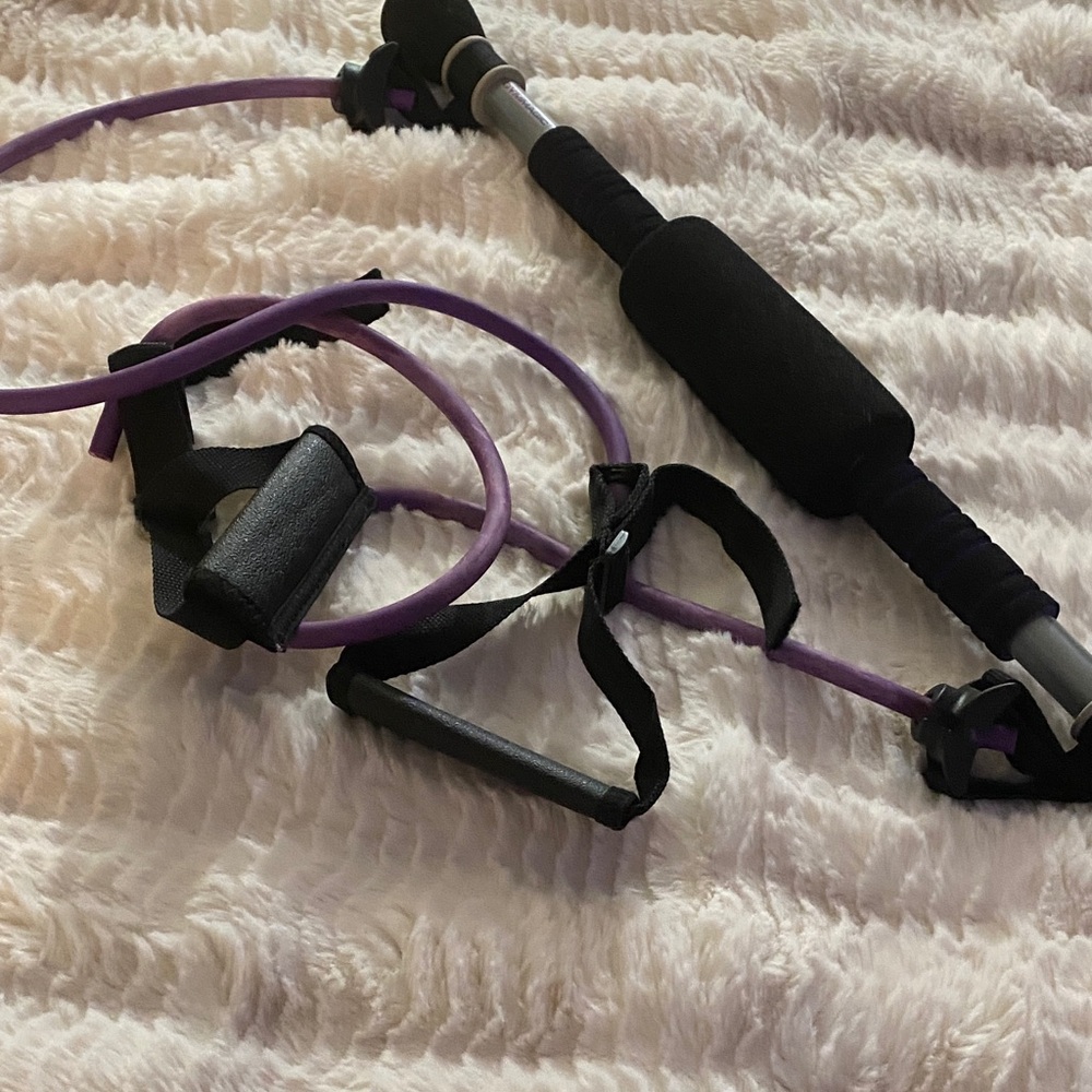 Magic Black and Gray Gym Bar